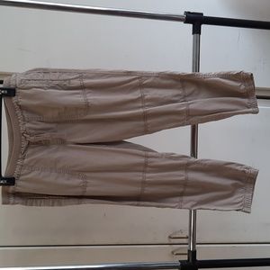 Old Navy Women's Dark Tan Capris